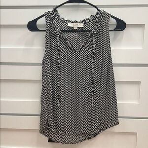 LOFT Monochrome Chevron Sleeveless Blouse XSP